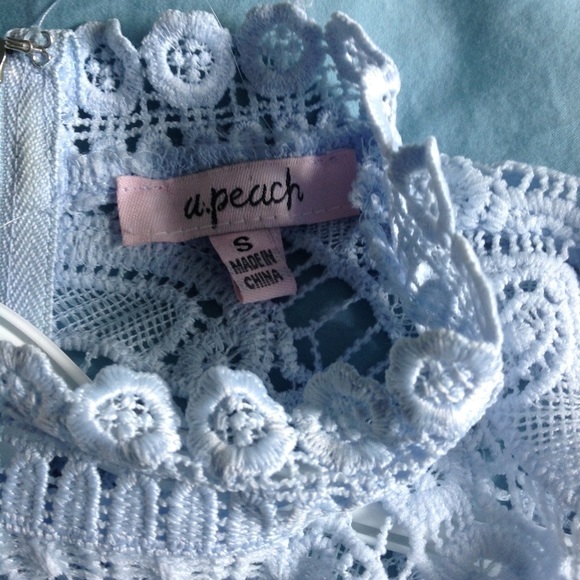 Elegant Lace Sleeveless Dress - Light Blue - Picture 3 of 3